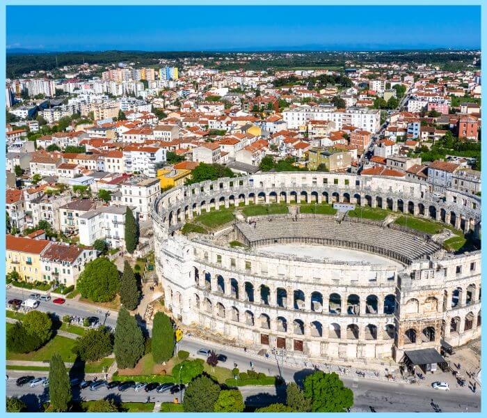 pula town